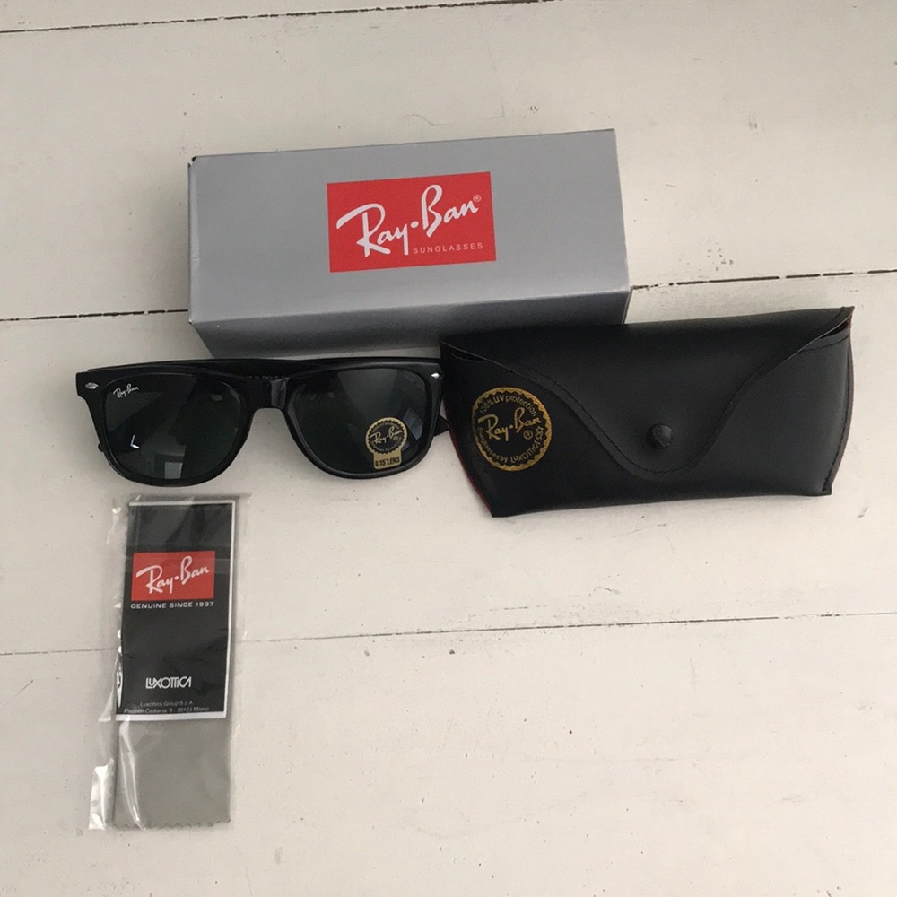 Men’s Ray Ban Sunglasses BRAND NEW